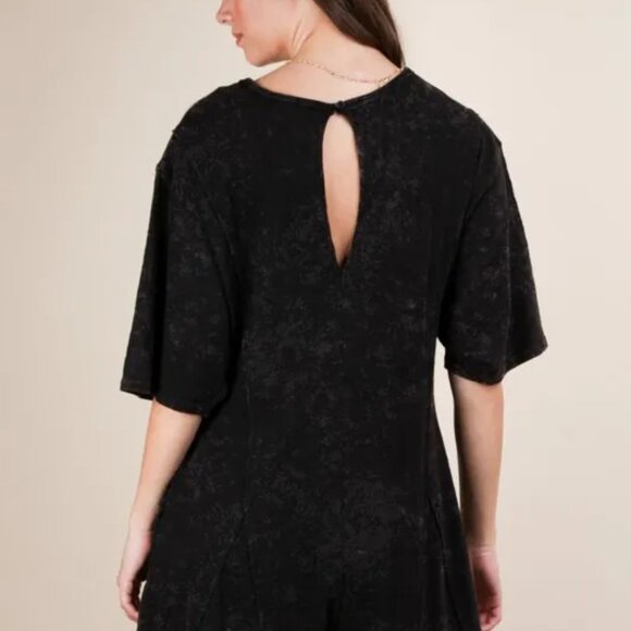 VERY J Mineral Washed Oversized Knit Comfy Romper - Picture 3 of 7